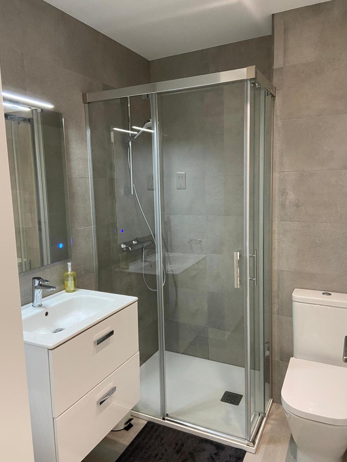 Holiday Studio Apartment Near The Beach And City Centre Γιβραλτάρ Δωμάτιο φωτογραφία
